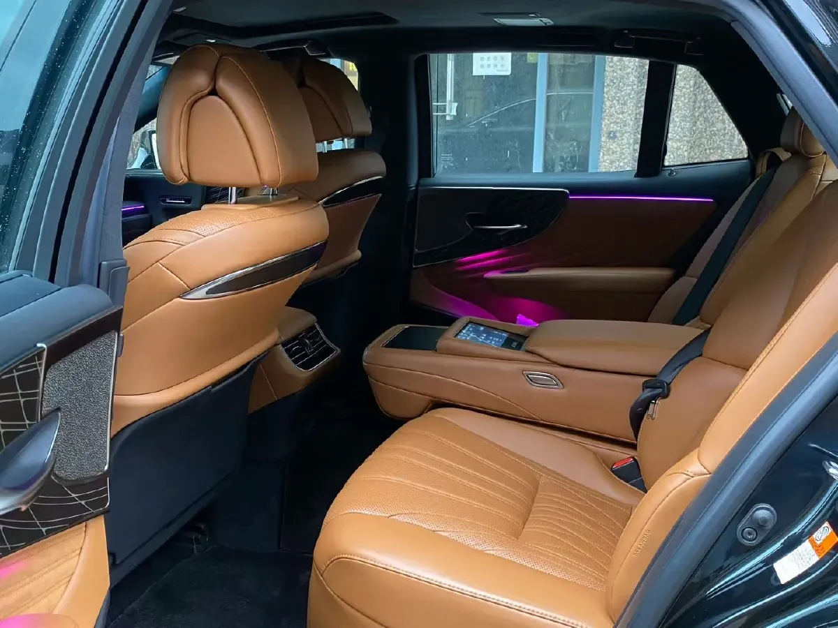 2020 Lexus LS 3.5L 299HP V6 E-CVT Hybrid,autocango,china used car exporter,china ev exporter,chinese used car exporter,chinese used ev exporter