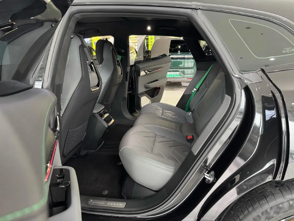 2022 Zeekr 001 BEV 86KWH,autocango,china used car exporter,china ev exporter,chinese used car exporter,chinese used ev exporter