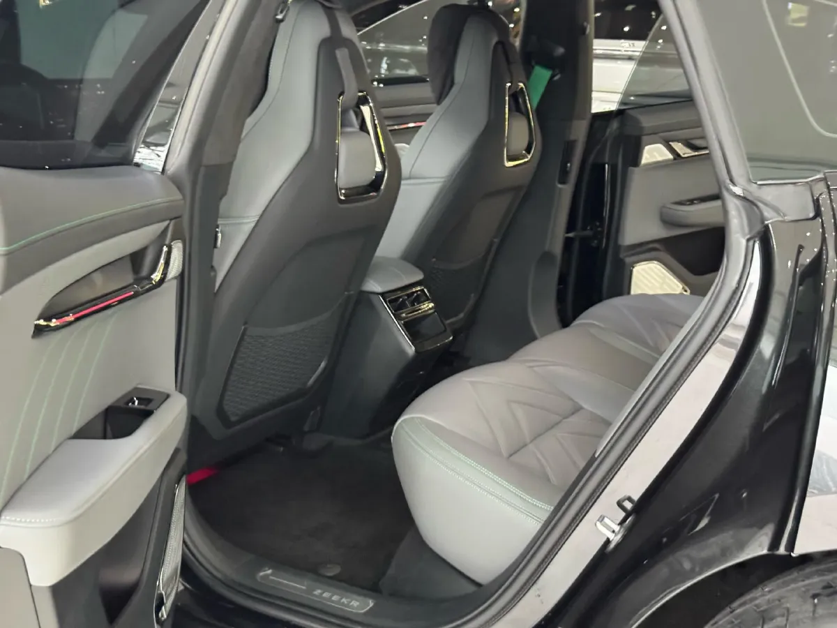 2022 Zeekr 001 BEV 86KWH,autocango,china used car exporter,china ev exporter,chinese used car exporter,chinese used ev exporter