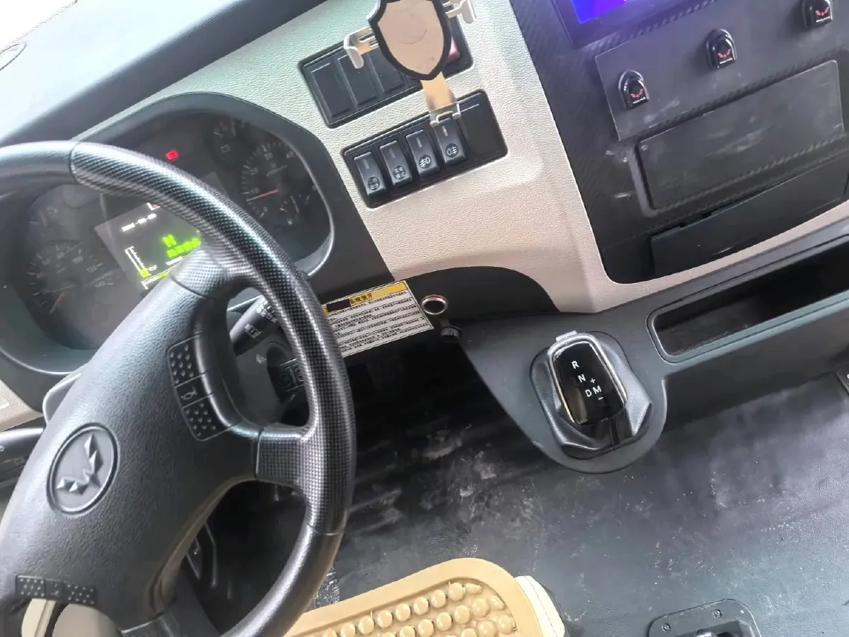 2019 WuLing HongGuang S3 1.5L 99HP L4 6MT,autocango,china used car exporter,china ev exporter,chinese used car exporter,chinese used ev exporter