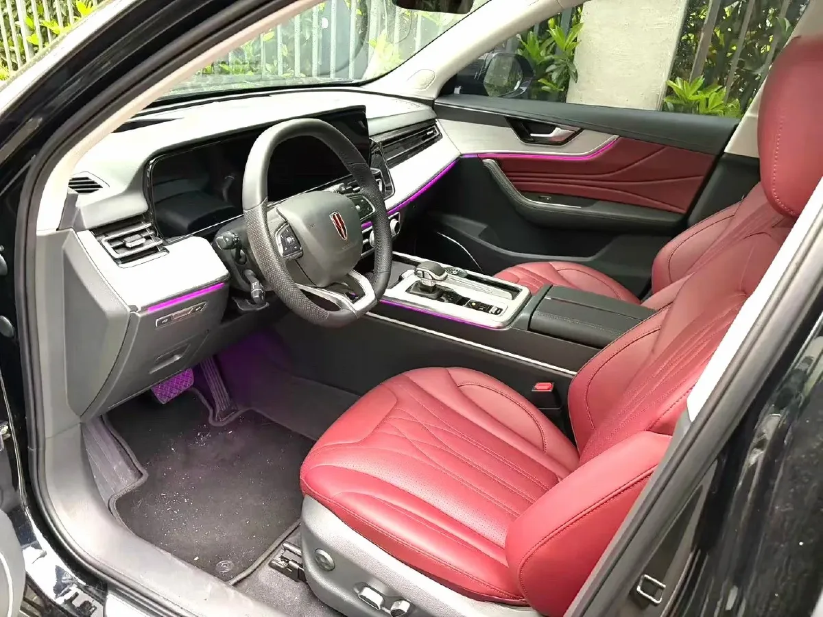 2025 HongQi HS5 2.0T 252HP L4 8AT,autocango,china used car exporter,china ev exporter,chinese used car exporter,chinese used ev exporter