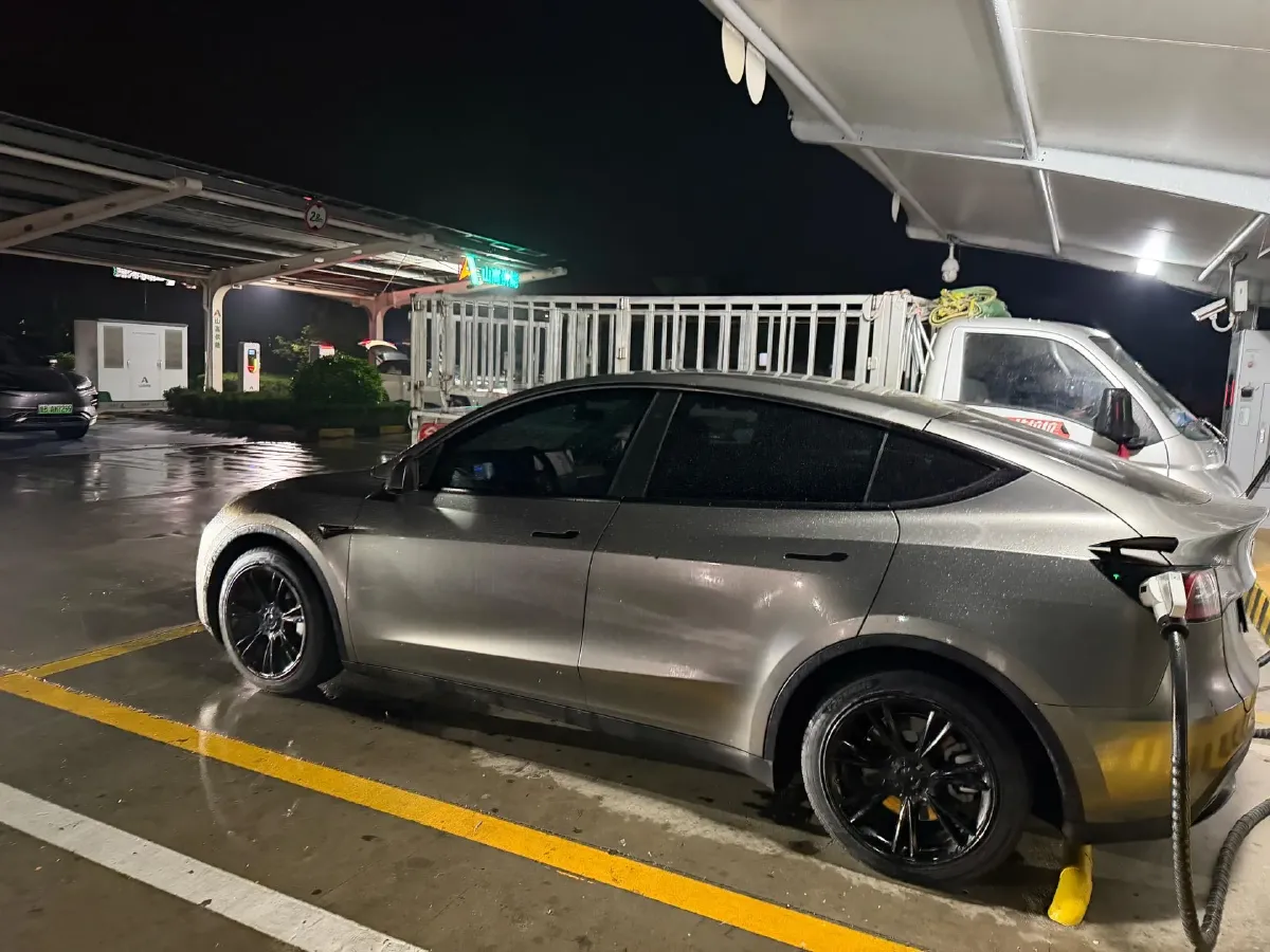 2021 Tesla Model Y BEV 60KWH,autocango,china used car exporter,china ev exporter,chinese used car exporter,chinese used ev exporter