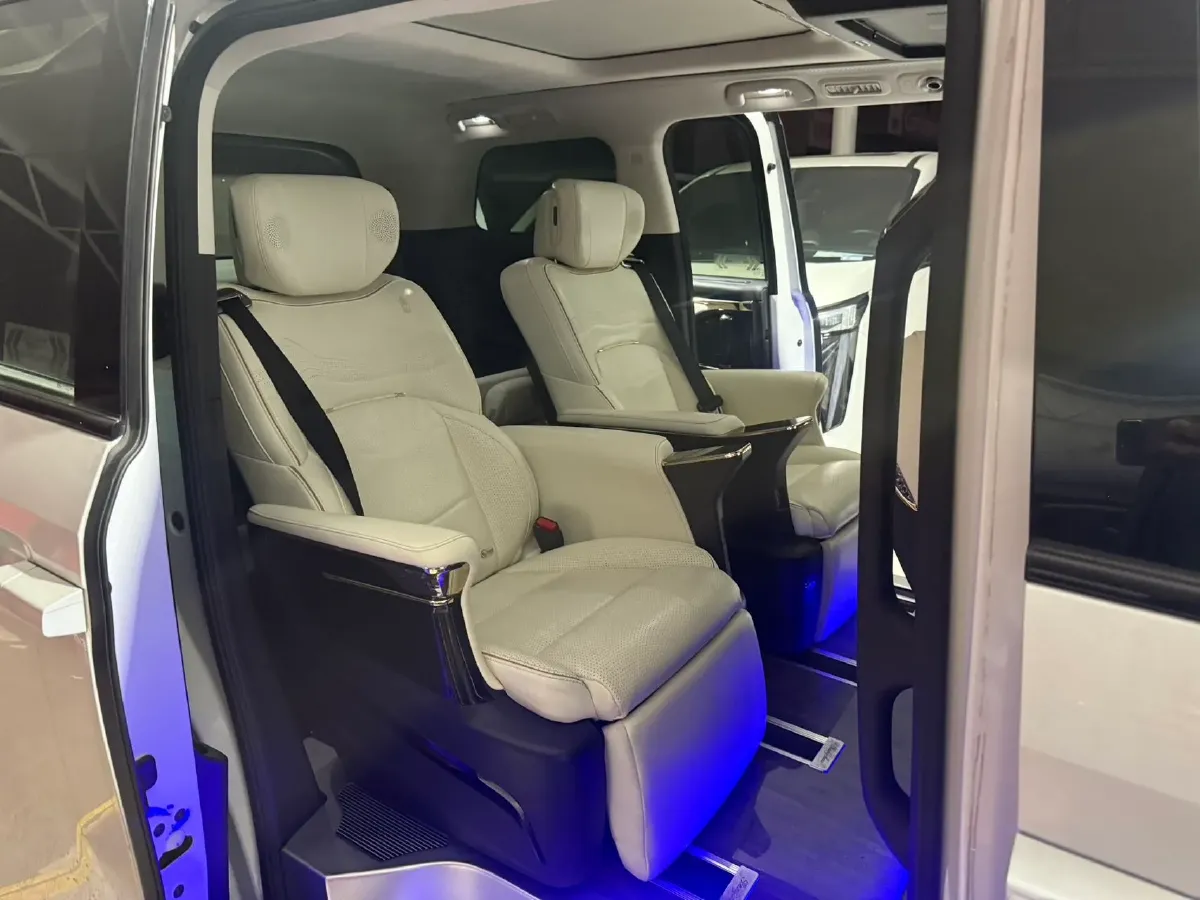 2023 GAC Trumpchi E9 2.0T 190HP L4 2DHT PHEV 25.57KWH,autocango,china used car exporter,china ev exporter,chinese used car exporter,chinese used ev exporter