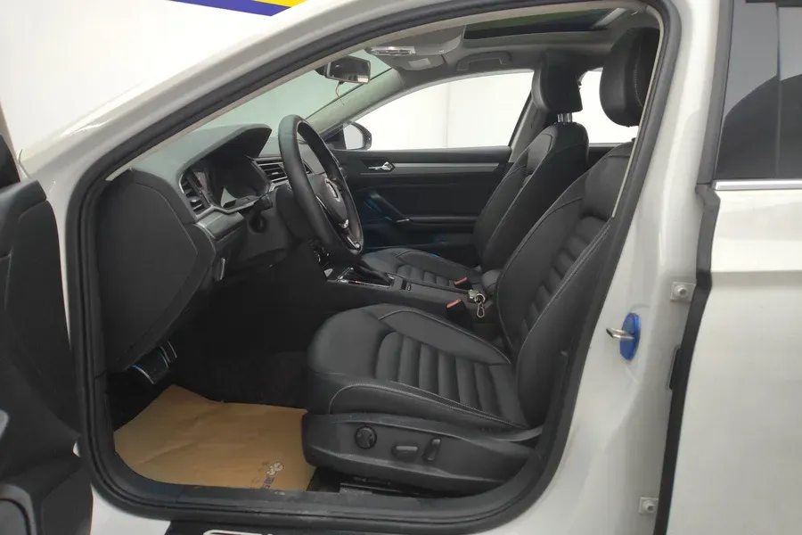 2019 Volkswagen Passat 1.4T 150HP L4 7DCT,autocango,china used car exporter,china ev exporter,chinese used car exporter,chinese used ev exporter