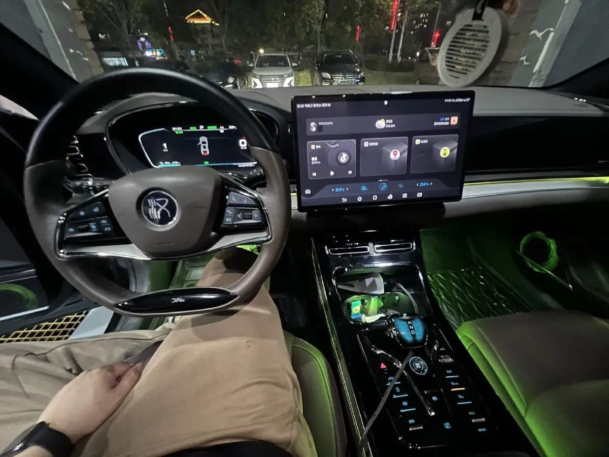 2021 BYD Han BEV 64.8KWH,autocango,china used car exporter,china ev exporter,chinese used car exporter,chinese used ev exporter