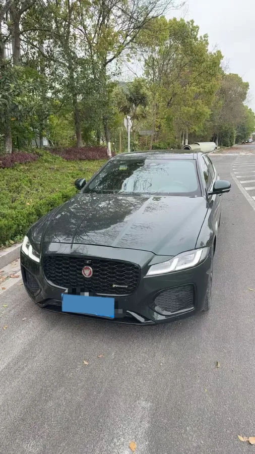 2021 Jaguar XFL 2.0T 300HP L4 8AT,autocango,china used car exporter,china ev exporter,chinese used car exporter,chinese used ev exporter