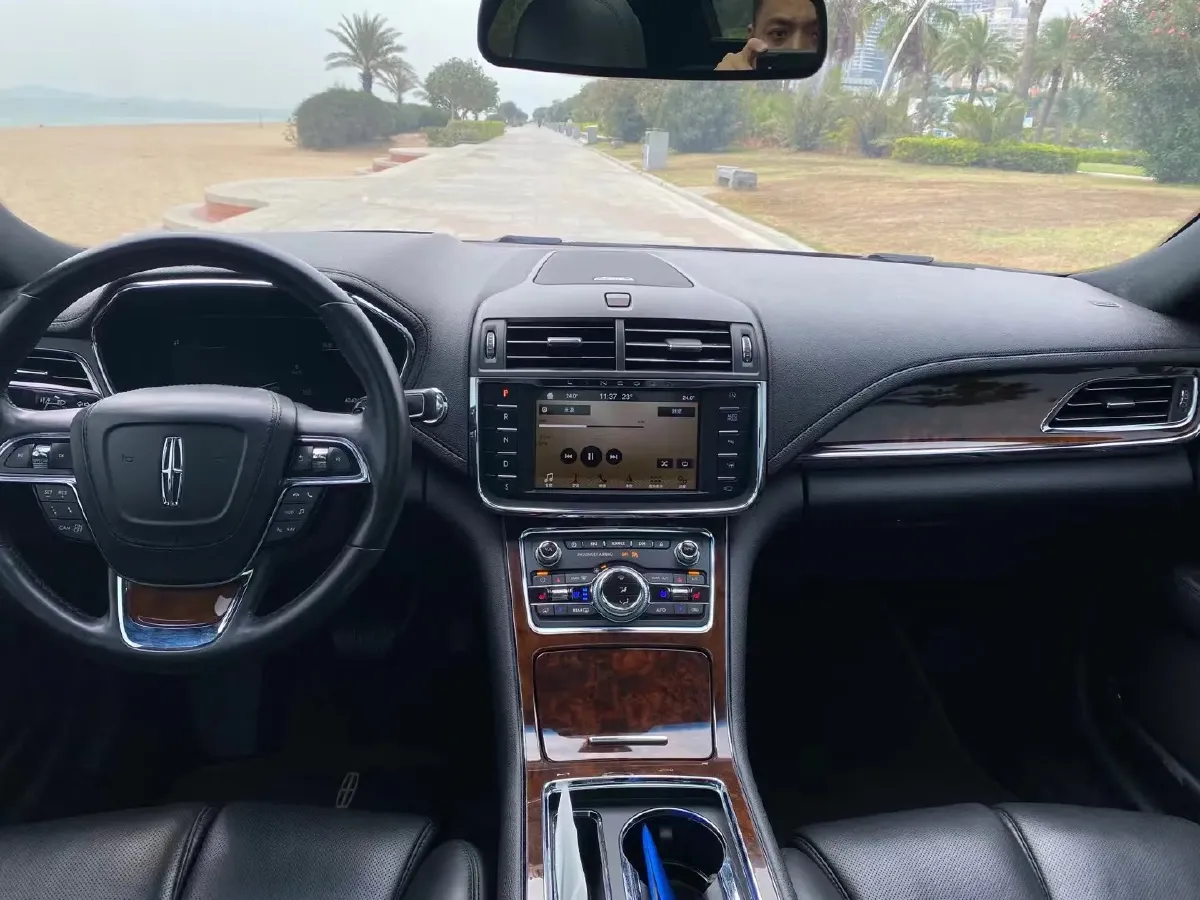 2017 Lincoln Continental 2.0T 261HP L4 6AT,autocango,china used car exporter,china ev exporter,chinese used car exporter,chinese used ev exporter