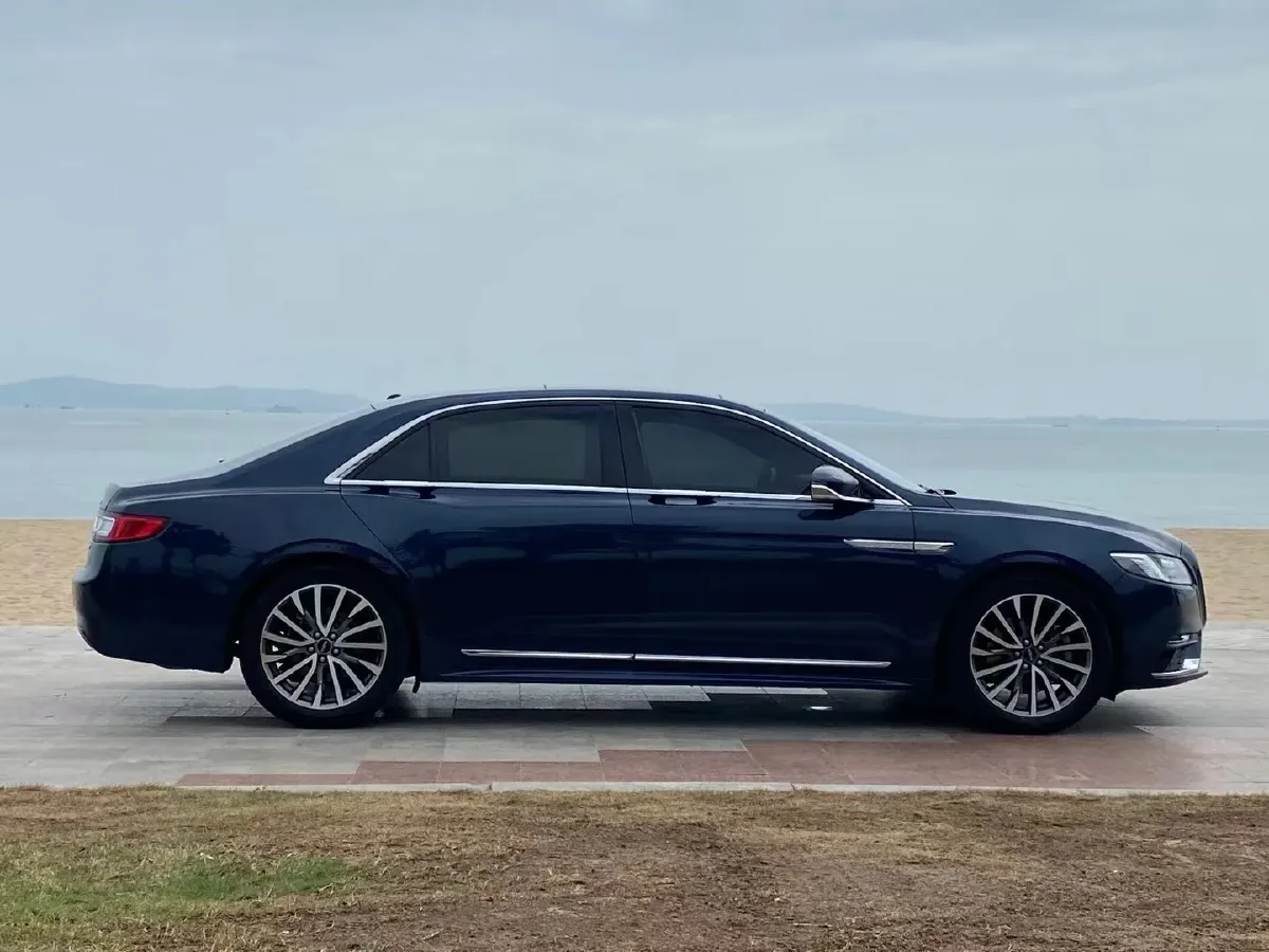 2017 Lincoln Continental 2.0T 261HP L4 6AT,autocango,china used car exporter,china ev exporter,chinese used car exporter,chinese used ev exporter