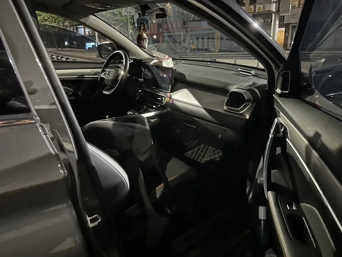 2023 Geely Coolray 1.5T 181HP L4 7DCT,autocango,china used car exporter,china ev exporter,chinese used car exporter,chinese used ev exporter