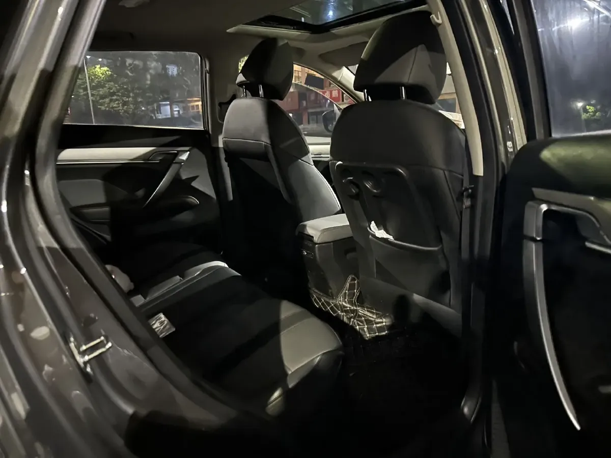 2023 Geely Coolray 1.5T 181HP L4 7DCT,autocango,china used car exporter,china ev exporter,chinese used car exporter,chinese used ev exporter