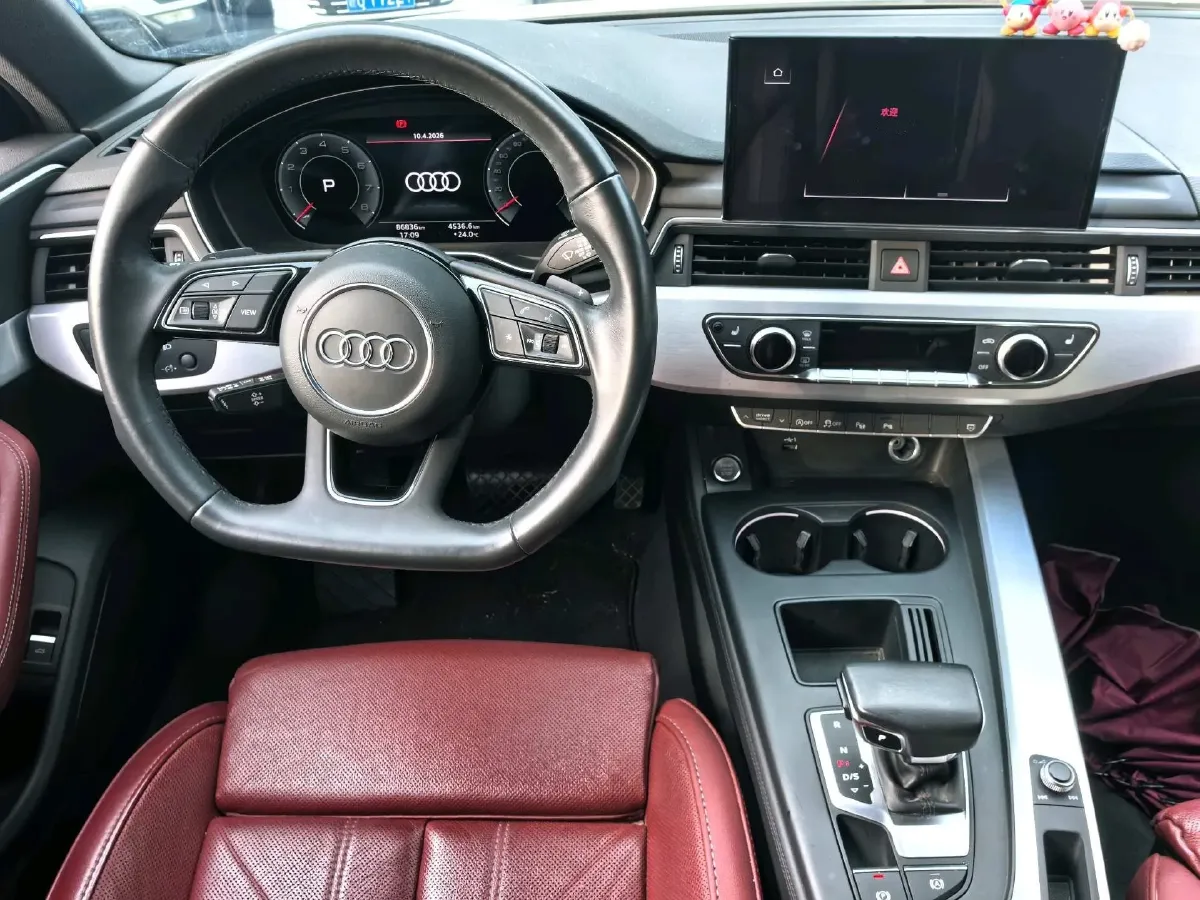 2022 Audi A4L 2.0T 190HP L4 7DCT,autocango,china used car exporter,china ev exporter,chinese used car exporter,chinese used ev exporter