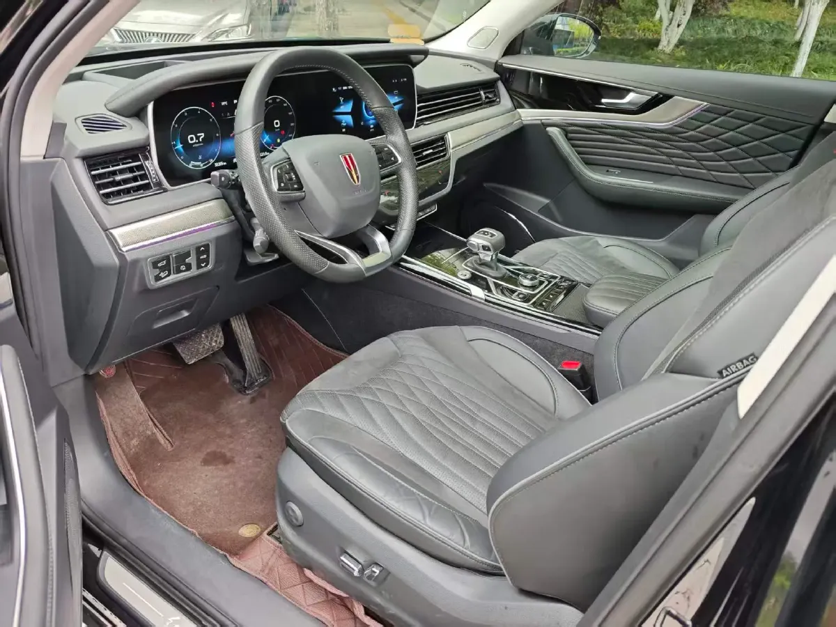 2022 HongQi HS5 2.0T 224HP L4 6AT,autocango,china used car exporter,china ev exporter,chinese used car exporter,chinese used ev exporter