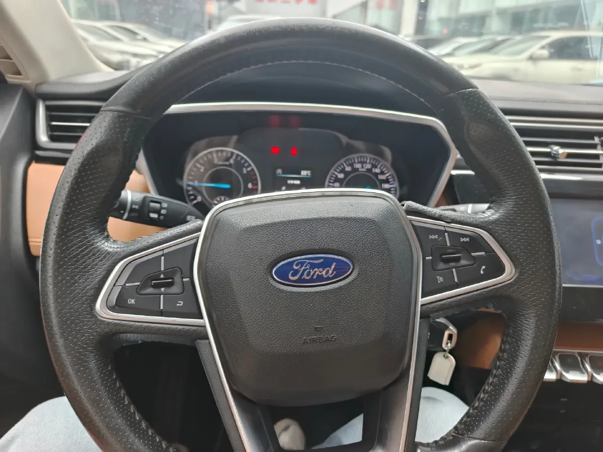 2019 Ford Territory 1.5T 140HP L4 6MT,autocango,china used car exporter,china ev exporter,chinese used car exporter,chinese used ev exporter
