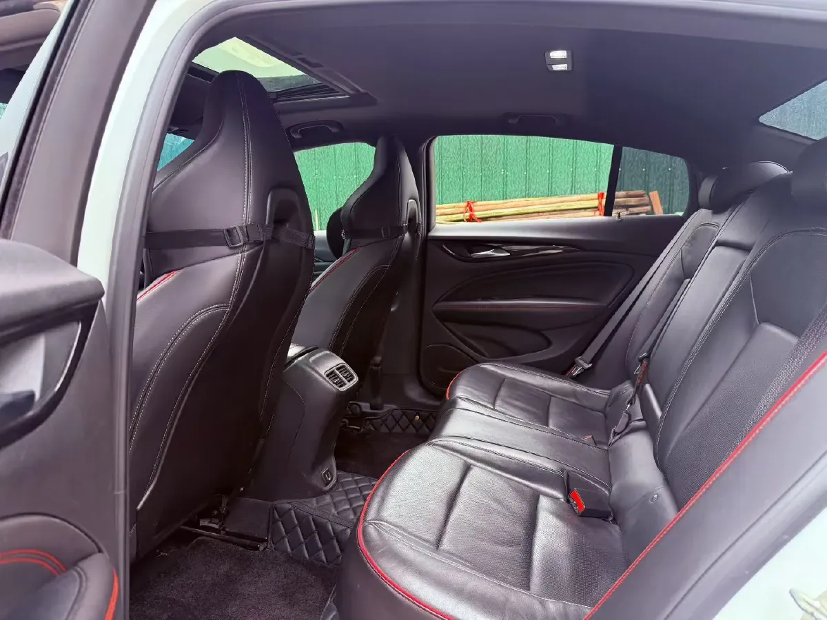 2021 Buick Regal 2.0T 237HP L4 9AT,autocango,china used car exporter,china ev exporter,chinese used car exporter,chinese used ev exporter