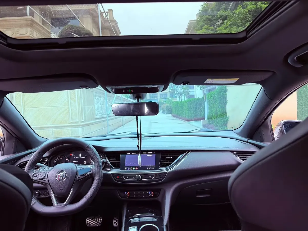 2021 Buick Regal 2.0T 237HP L4 9AT,autocango,china used car exporter,china ev exporter,chinese used car exporter,chinese used ev exporter