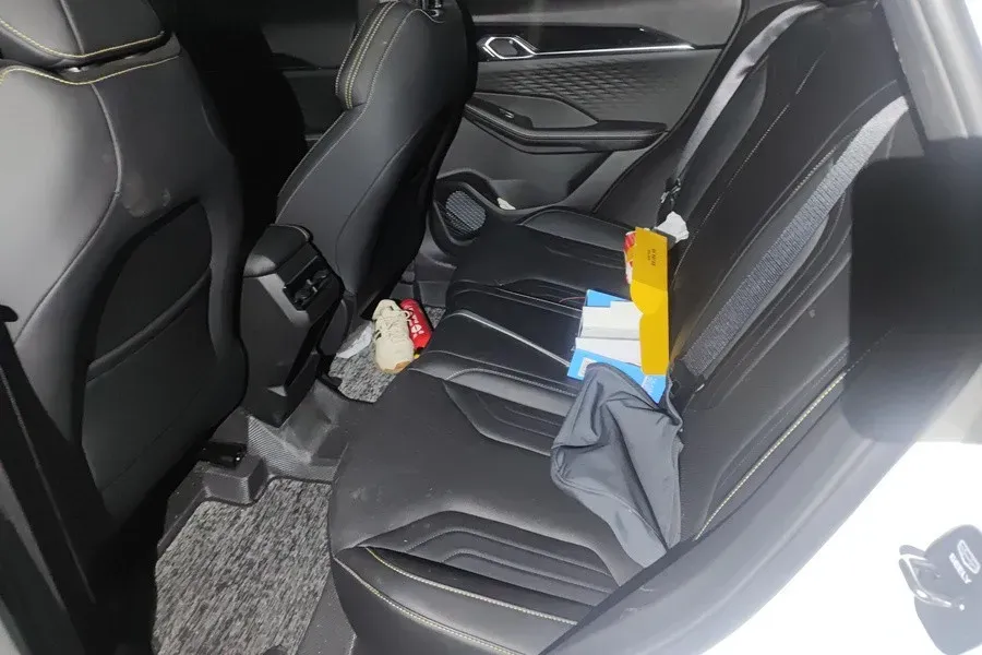 2025 Geely Coolray 1.5T 181HP L4 7DCT,autocango,china used car exporter,china ev exporter,chinese used car exporter,chinese used ev exporter