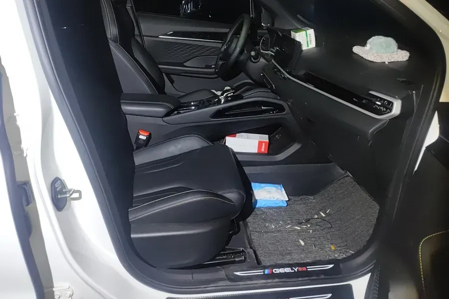 2025 Geely Coolray 1.5T 181HP L4 7DCT,autocango,china used car exporter,china ev exporter,chinese used car exporter,chinese used ev exporter