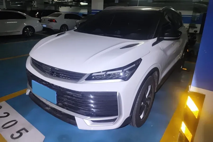 2025 Geely Coolray 1.5T 181HP L4 7DCT,autocango,china used car exporter,china ev exporter,chinese used car exporter,chinese used ev exporter