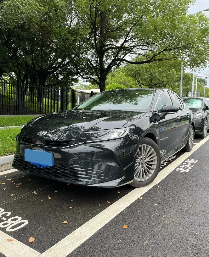 2024 Toyota Camry 2.0L 152HP L4 E-CVT Hybrid,autocango,china used car exporter,china ev exporter,chinese used car exporter,chinese used ev exporter