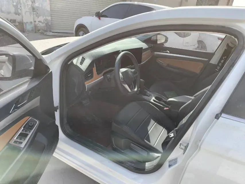 2025 Volkswagen Bora 1.2T 116HP L4 7DCT,autocango,china used car exporter,china ev exporter,chinese used car exporter,chinese used ev exporter