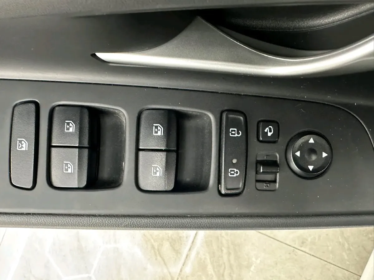 2022 Hyundai Elantra 1.5L 115HP L4 CVT,autocango,china used car exporter,china ev exporter,chinese used car exporter,chinese used ev exporter