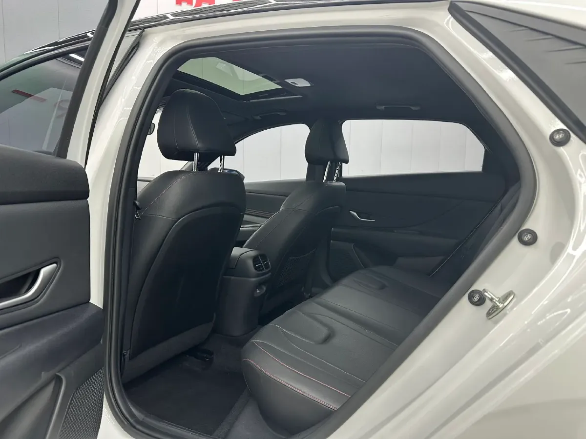 2022 Hyundai Elantra 1.5L 115HP L4 CVT,autocango,china used car exporter,china ev exporter,chinese used car exporter,chinese used ev exporter