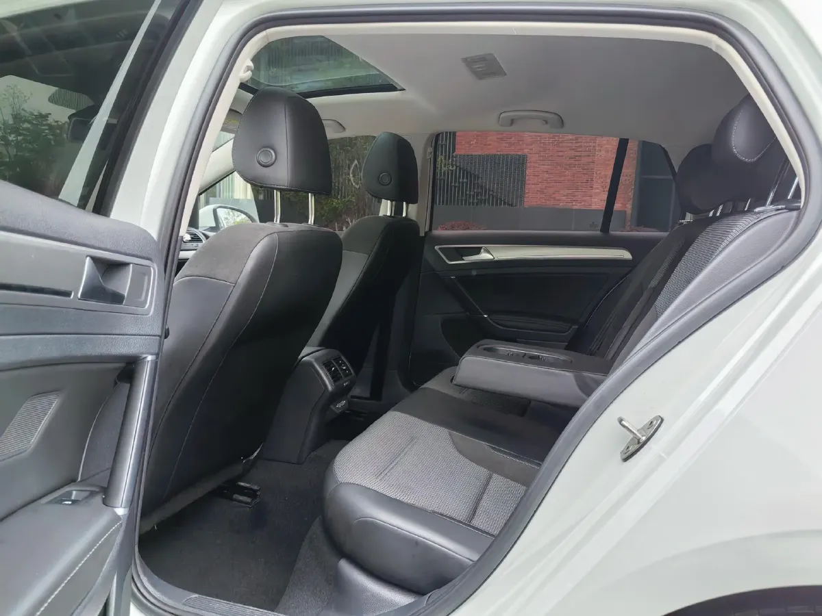 2020 Volkswagen Golf 1.4T 150HP L4 7DCT,autocango,china used car exporter,china ev exporter,chinese used car exporter,chinese used ev exporter