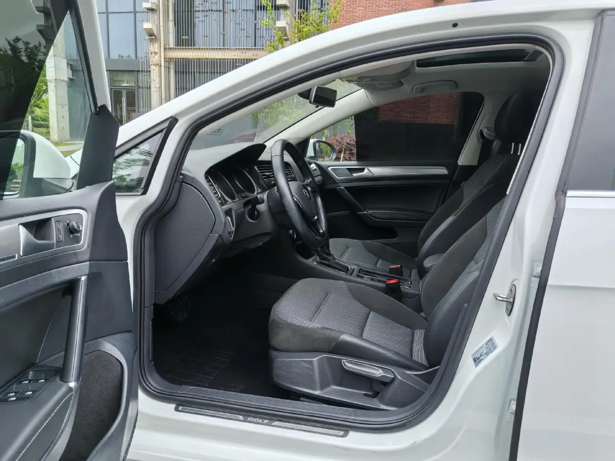 2020 Volkswagen Golf 1.4T 150HP L4 7DCT,autocango,china used car exporter,china ev exporter,chinese used car exporter,chinese used ev exporter