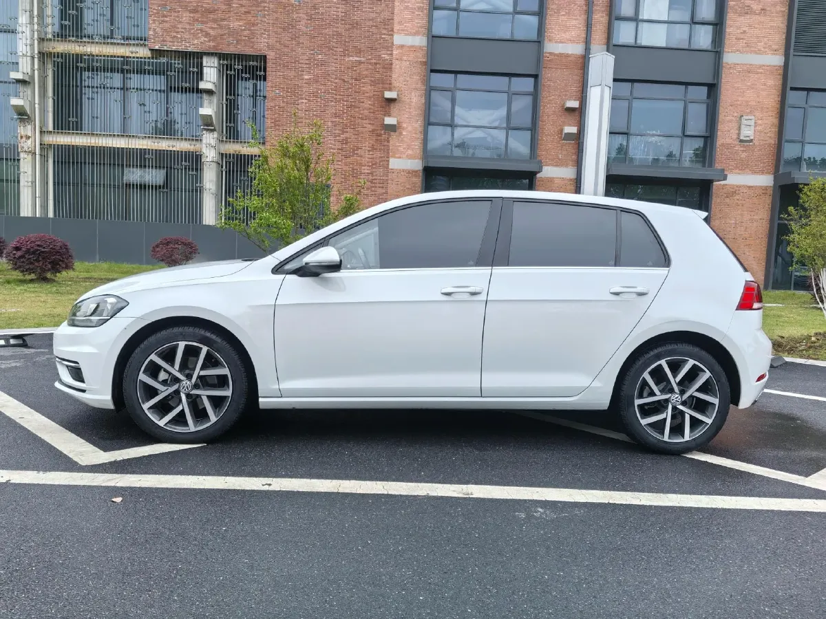 2020 Volkswagen Golf 1.4T 150HP L4 7DCT,autocango,china used car exporter,china ev exporter,chinese used car exporter,chinese used ev exporter
