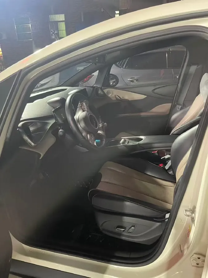 2023 BYD Dolphin BEV 44.928KWH,autocango,china used car exporter,china ev exporter,chinese used car exporter,chinese used ev exporter