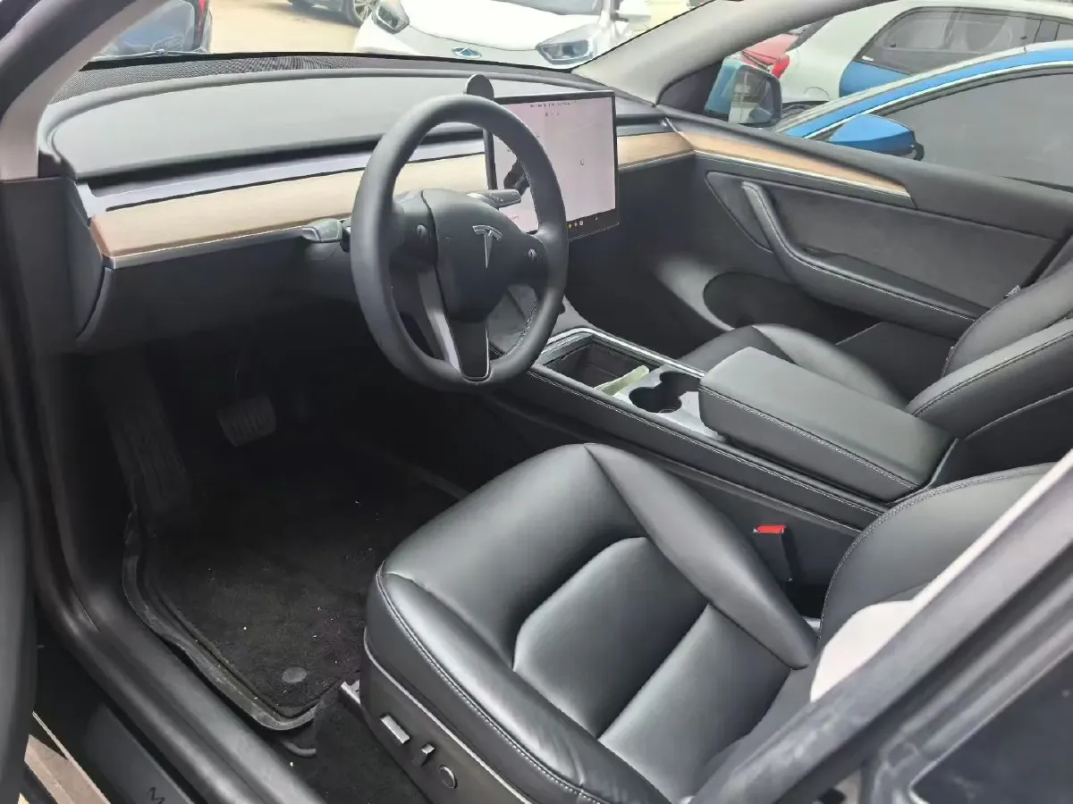 2021 Tesla Model Y BEV 60KWH,autocango,china used car exporter,china ev exporter,chinese used car exporter,chinese used ev exporter