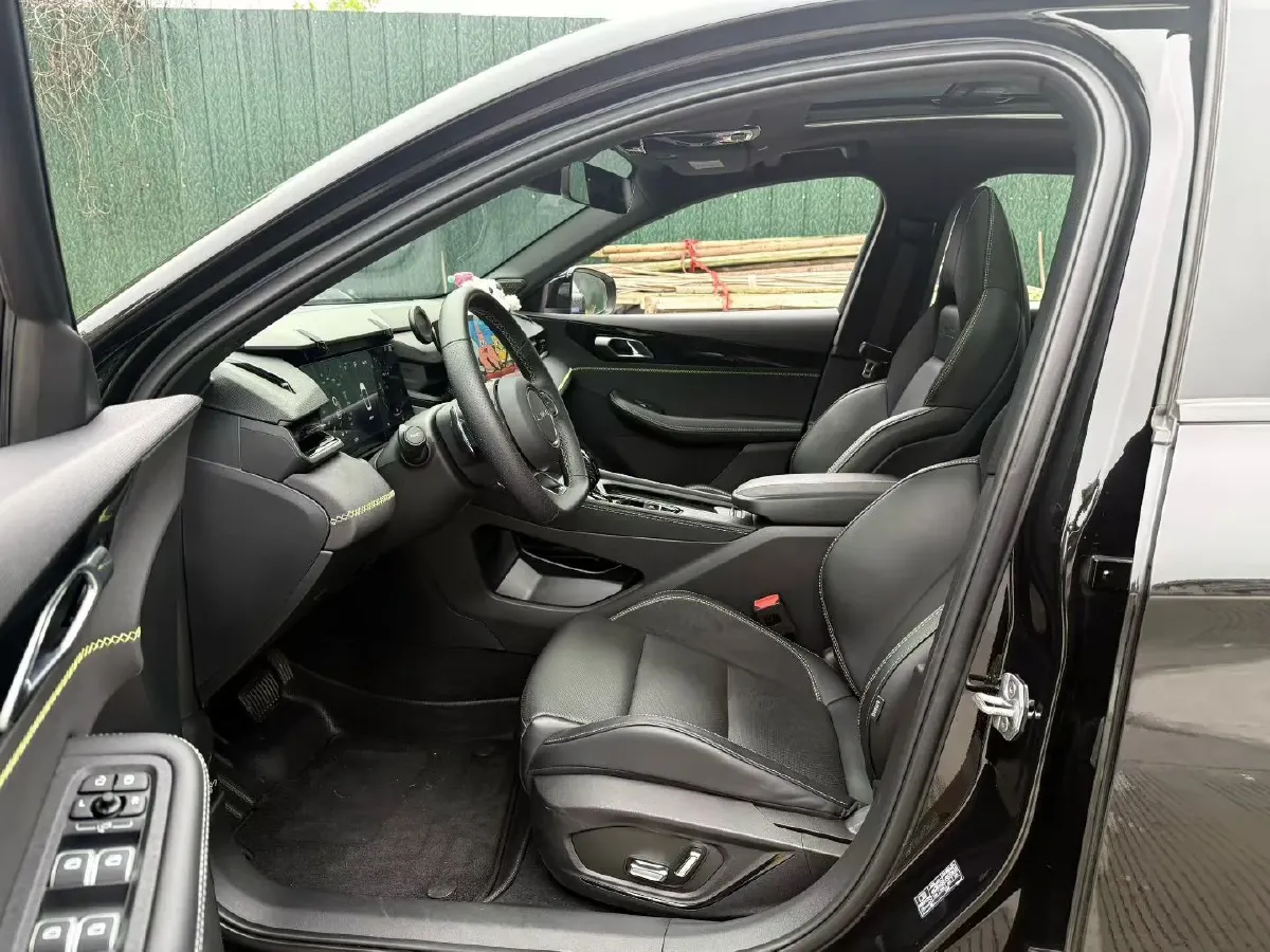 2023 MAXUS G50 1.5T 181HP L4 7DCT,autocango,china used car exporter,china ev exporter,chinese used car exporter,chinese used ev exporter