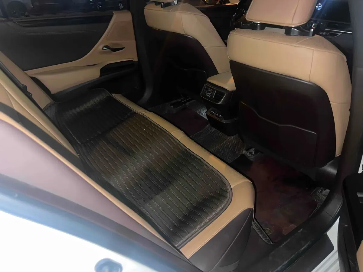 2018 Lexus ES 2.0L 167HP L4 6AT,autocango,china used car exporter,china ev exporter,chinese used car exporter,chinese used ev exporter