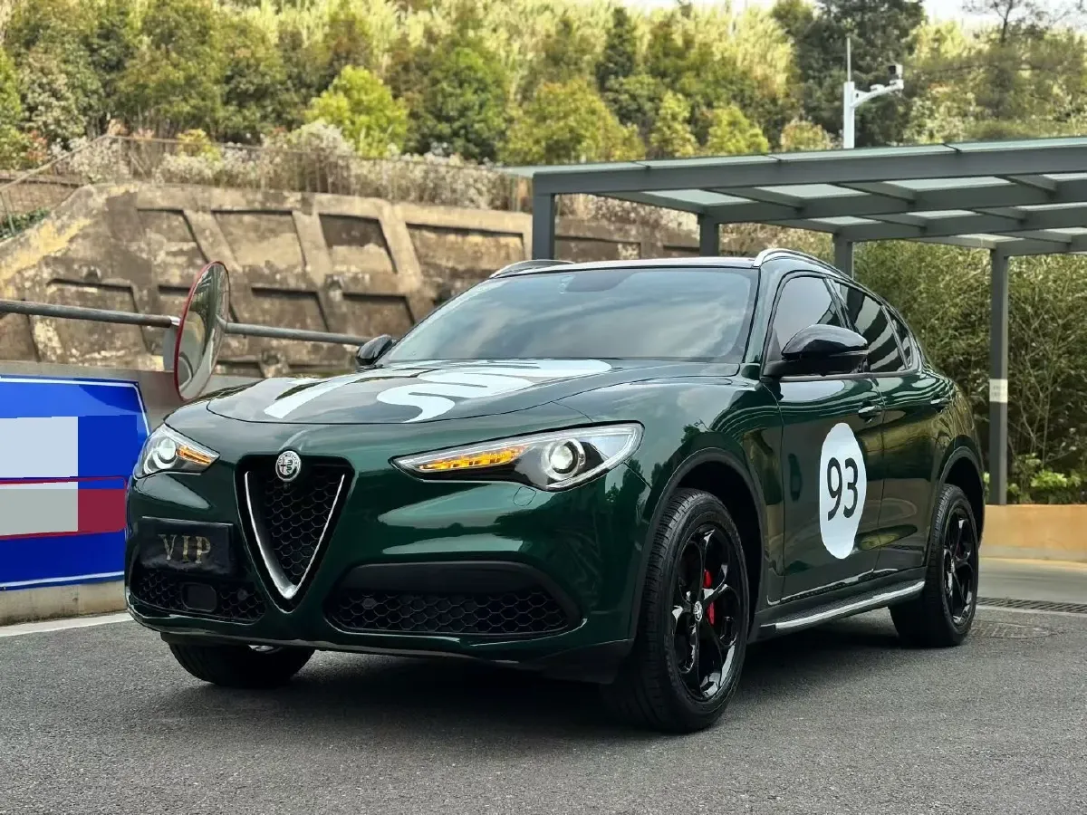 2017 Jaguar XE 2.0T 240HP L4 8AT,autocango,china used car exporter,china ev exporter,chinese used car exporter,chinese used ev exporter