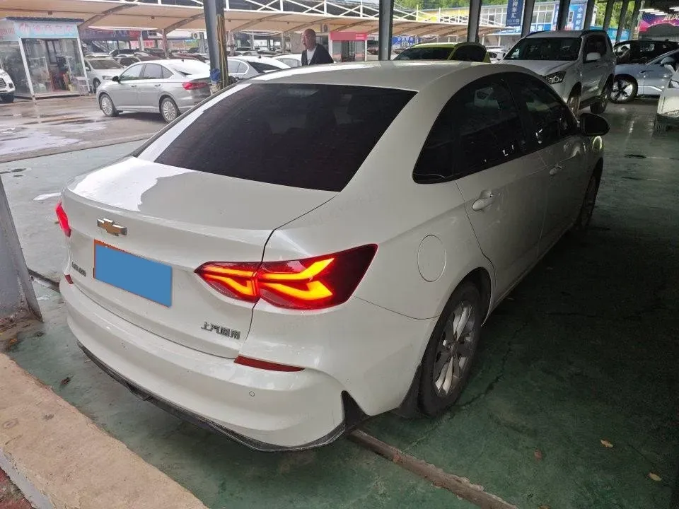 2023 Chevrolet Monza 1.5L 113HP L4 6DCT,autocango,china used car exporter,china ev exporter,chinese used car exporter,chinese used ev exporter
