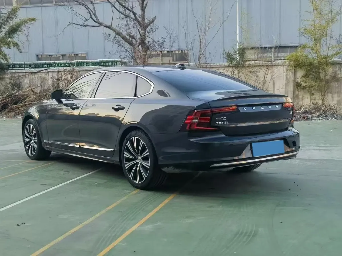 2024 Volvo S90 2.0T 250HP L4 8AT,autocango,china used car exporter,china ev exporter,chinese used car exporter,chinese used ev exporter