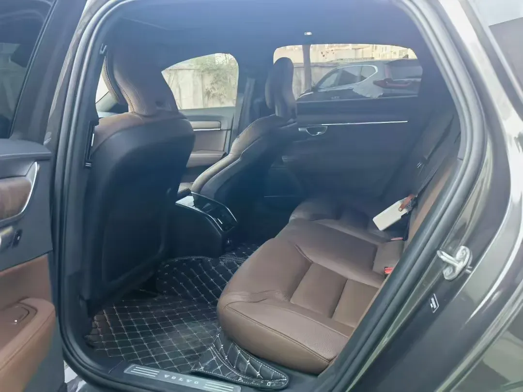 2024 Volvo S90 2.0T 250HP L4 8AT,autocango,china used car exporter,china ev exporter,chinese used car exporter,chinese used ev exporter