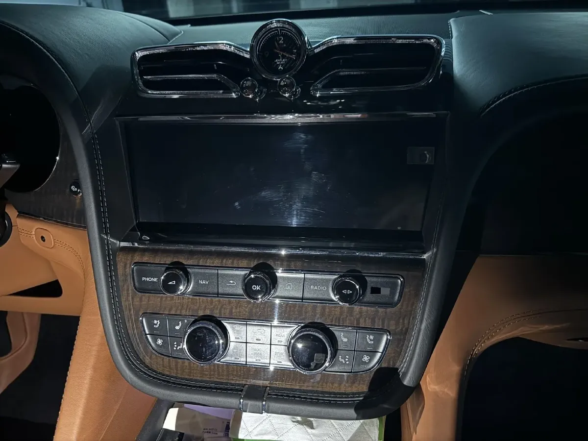 2022 Bentley Bentayga 4.0T 550HP V8 8AT,autocango,china used car exporter,china ev exporter,chinese used car exporter,chinese used ev exporter