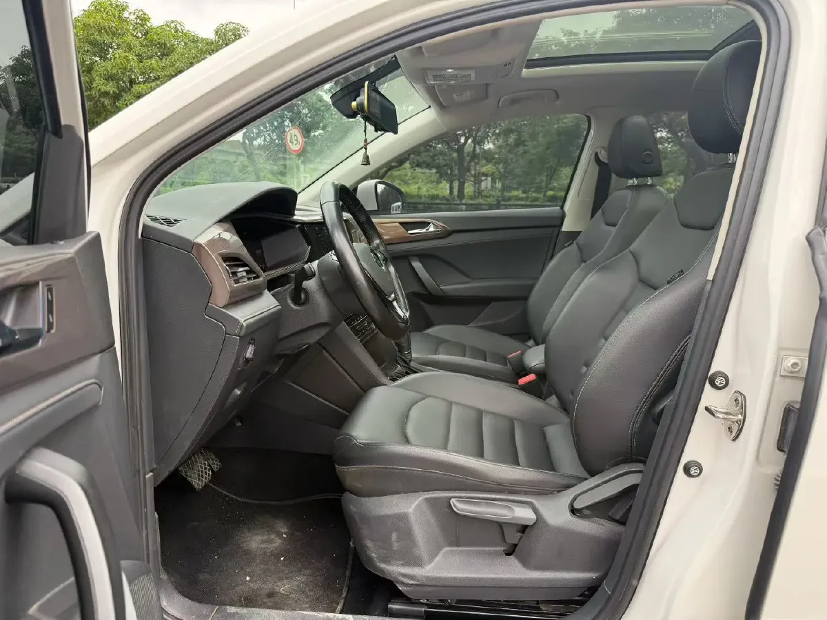 2021 Volkswagen Tharu 1.4T 150HP L4 7DCT,autocango,china used car exporter,china ev exporter,chinese used car exporter,chinese used ev exporter