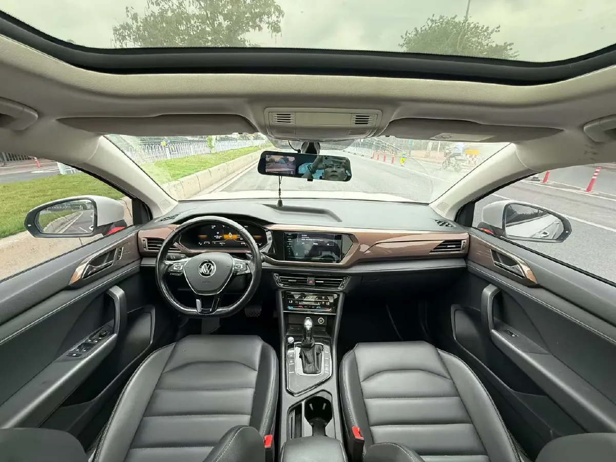 2021 Volkswagen Tharu 1.4T 150HP L4 7DCT,autocango,china used car exporter,china ev exporter,chinese used car exporter,chinese used ev exporter