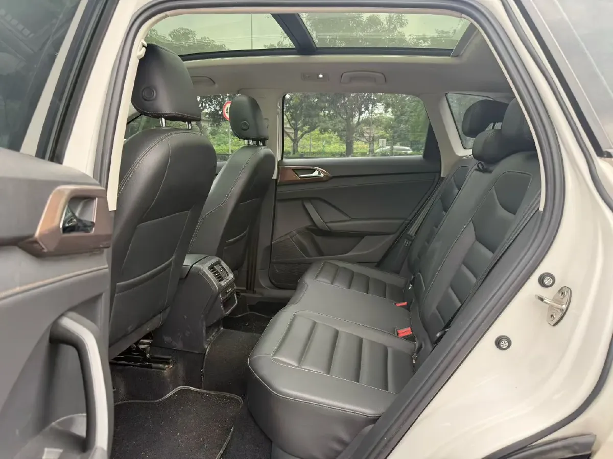 2021 Volkswagen Tharu 1.4T 150HP L4 7DCT,autocango,china used car exporter,china ev exporter,chinese used car exporter,chinese used ev exporter