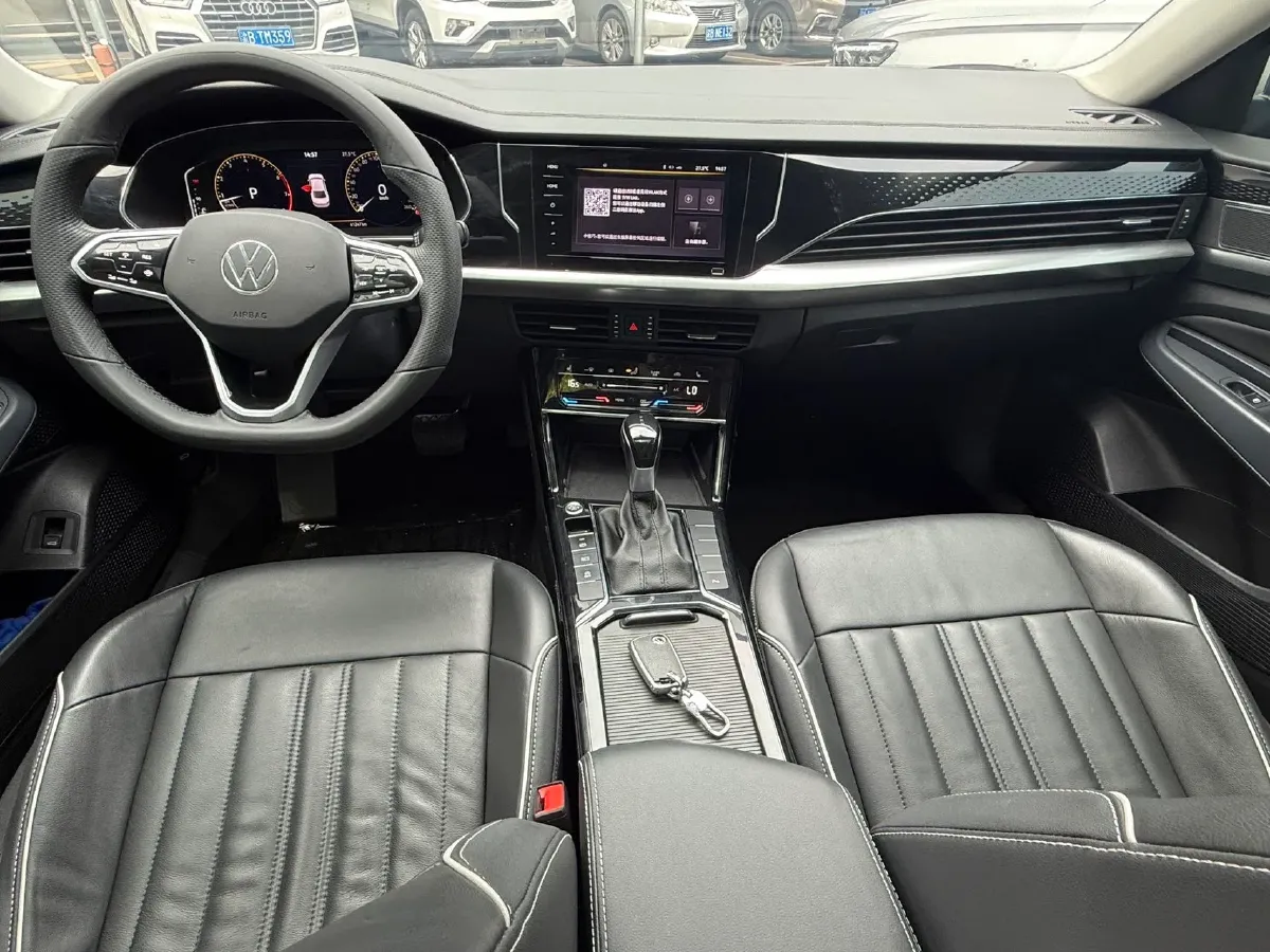 2023 Volkswagen Passat 2.0T 186HP L4 7DCT,autocango,china used car exporter,china ev exporter,chinese used car exporter,chinese used ev exporter