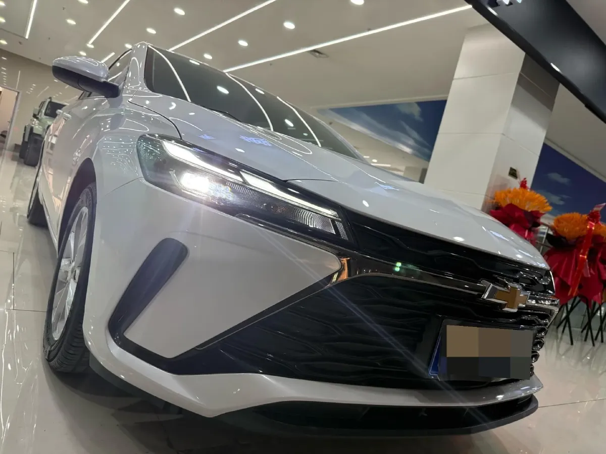 2024 Chevrolet Monza 1.5L 113HP L4 6DCT,autocango,china used car exporter,china ev exporter,chinese used car exporter,chinese used ev exporter