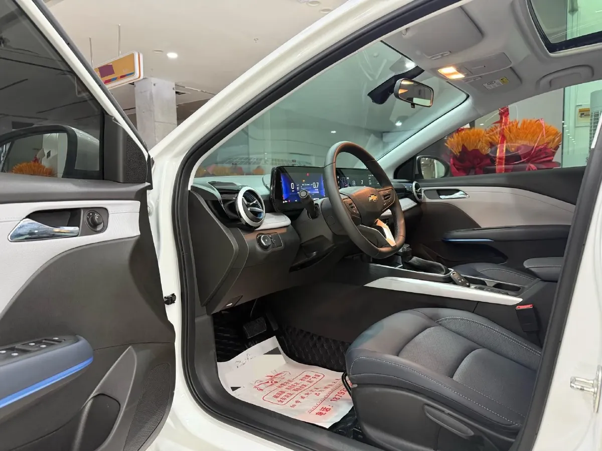 2024 Chevrolet Monza 1.5L 113HP L4 6DCT,autocango,china used car exporter,china ev exporter,chinese used car exporter,chinese used ev exporter