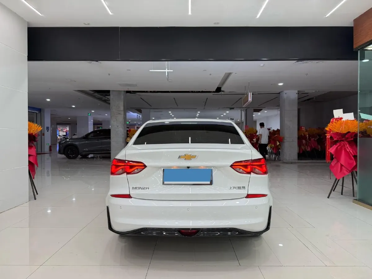 2024 Chevrolet Monza 1.5L 113HP L4 6DCT,autocango,china used car exporter,china ev exporter,chinese used car exporter,chinese used ev exporter