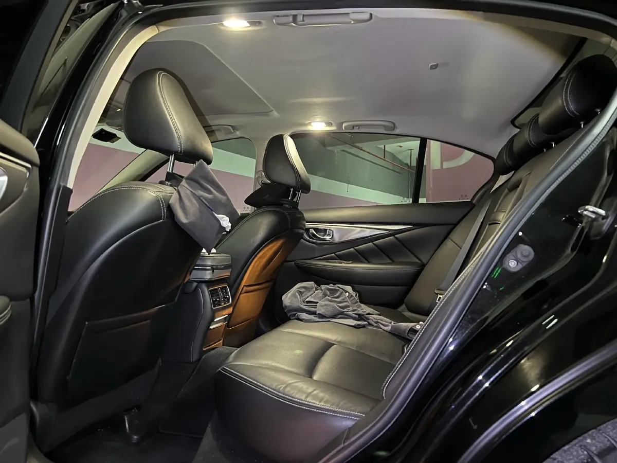 2021 Infiniti Q50L 2.0T 211HP L4 7AT,autocango,china used car exporter,china ev exporter,chinese used car exporter,chinese used ev exporter