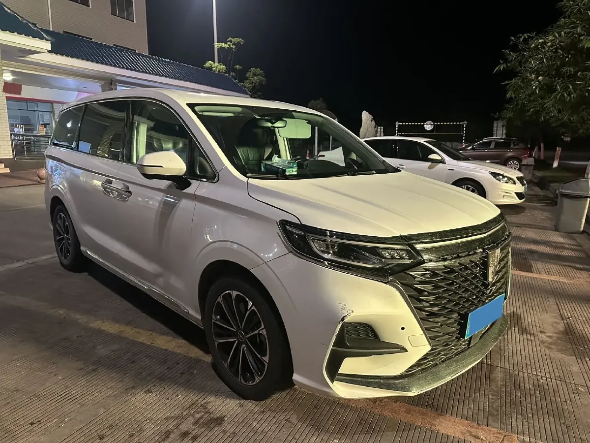 2021 Roewe iMAX8 2.0T 234HP L4 8AT,autocango,china used car exporter,china ev exporter,chinese used car exporter,chinese used ev exporter