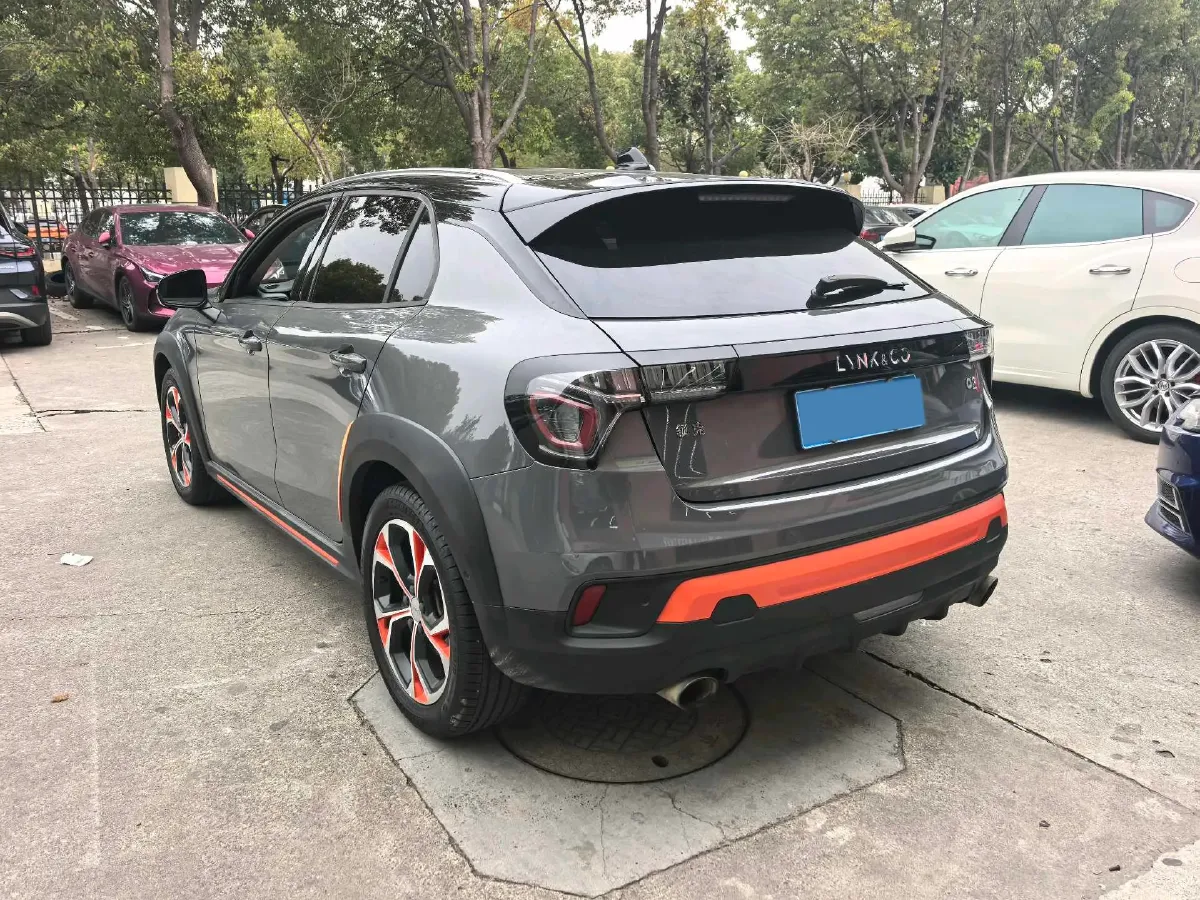 2018 Toyota C-HR 2.0L 171HP L4 CVT,autocango,china used car exporter,china ev exporter,chinese used car exporter,chinese used ev exporter