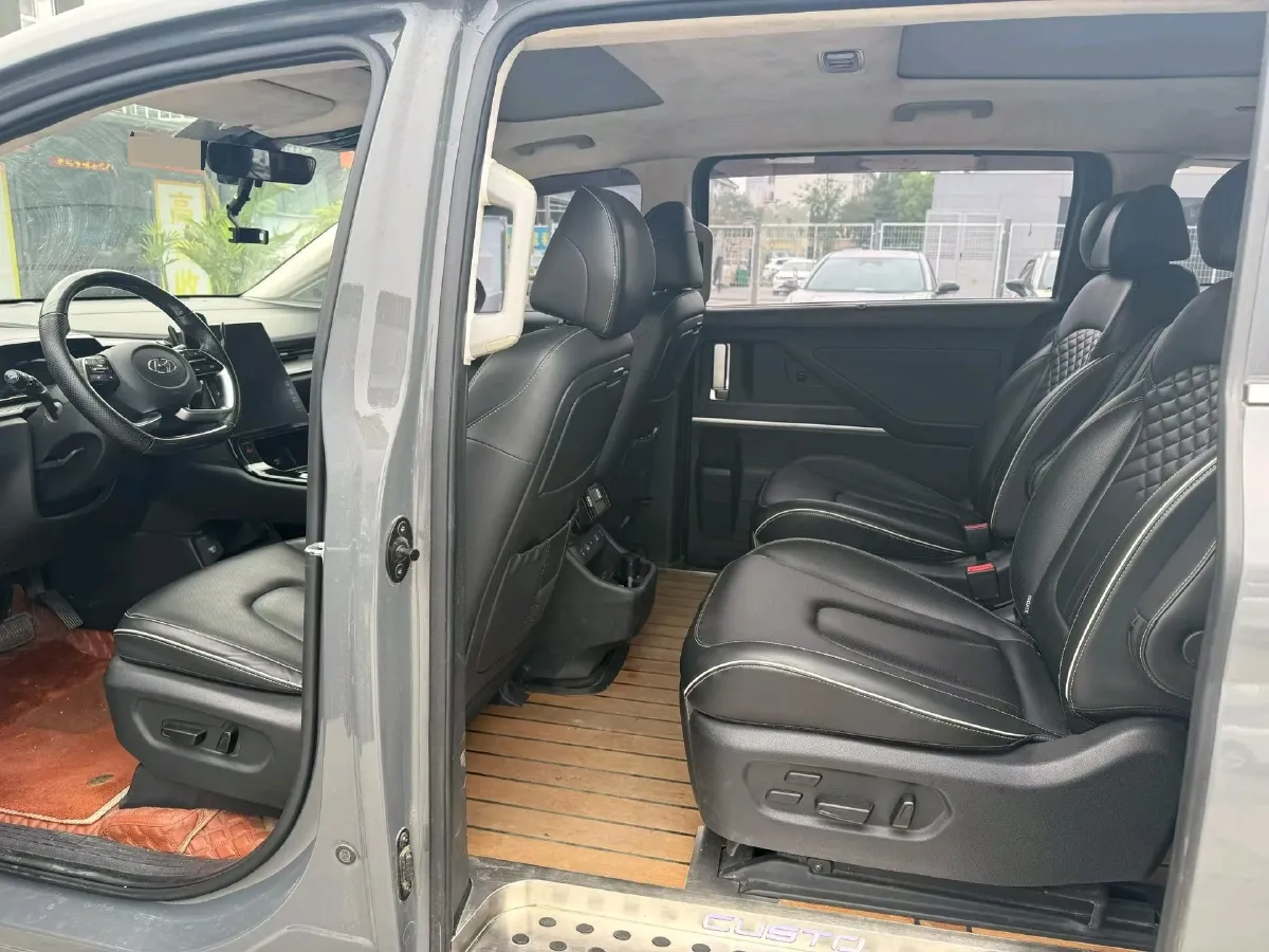 2021 Hyundai Custo 2.0T 236HP L4 8AT,autocango,china used car exporter,china ev exporter,chinese used car exporter,chinese used ev exporter