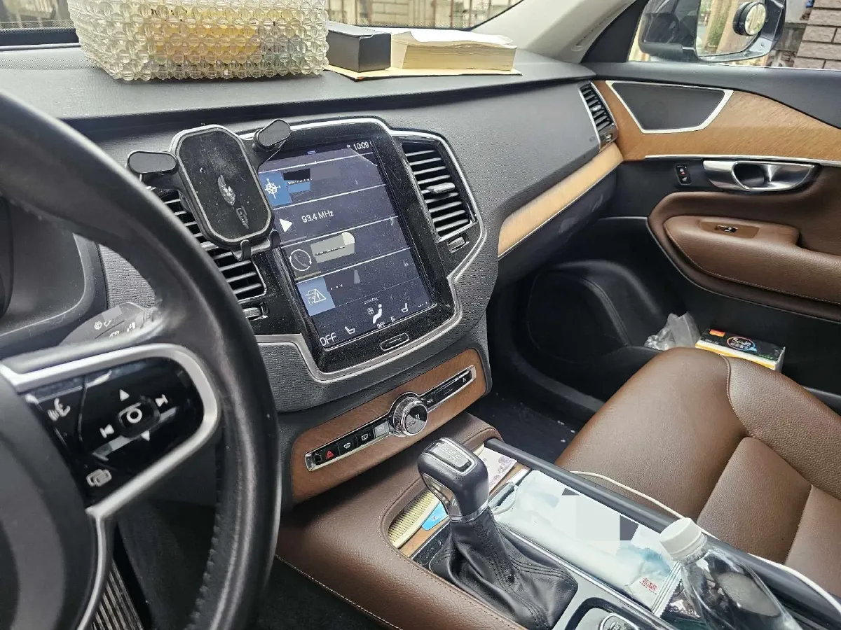 2018 Volvo XC90 2.0T 320HP L4 8AT,autocango,china used car exporter,china ev exporter,chinese used car exporter,chinese used ev exporter